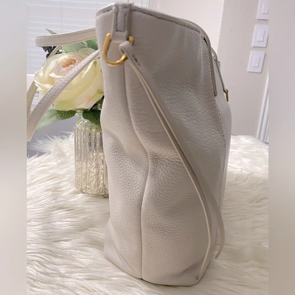 NWT HOBO Kingston Small Tote - Picture 5 of 10